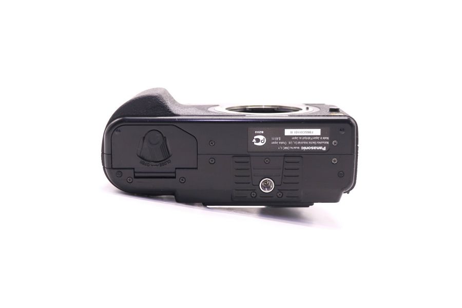 Panasonic Lumix DMC-L1 body цифровой зеркальный
