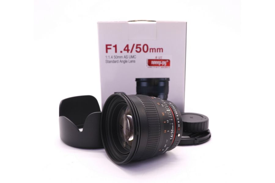 Samyang 50mm f/1.4 AS UMC Pentax K в упаковке