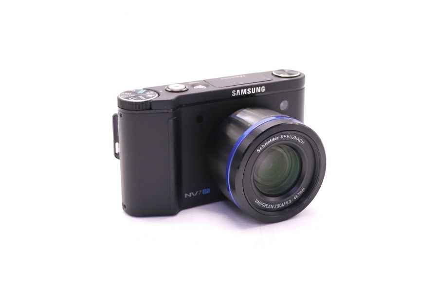 Компактная цифровая фотокамера Samsung NV7 OPS