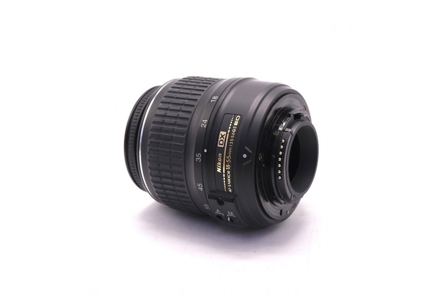 Цифровой Nikon 18-55mm f/3.5-5.6G II AF-S ED DX