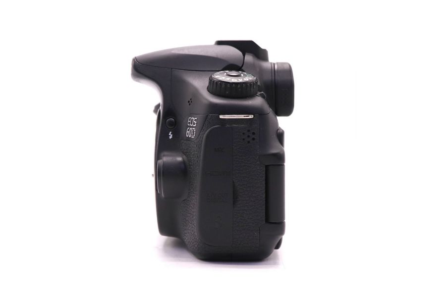Фотокамера Canon EOS 60D body (пробег 10855 кадров)