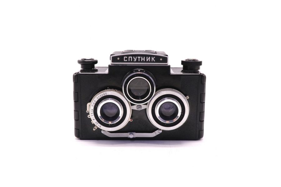 Спутник советский трёхобъективный фотоаппарат (1960)