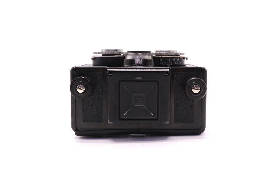 Спутник советский трёхобъективный фотоаппарат (1960)