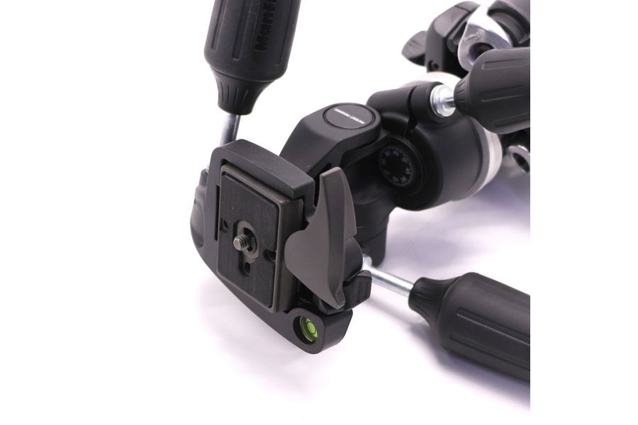 Штатив Manfrotto MT294C3 + голова 804RC2