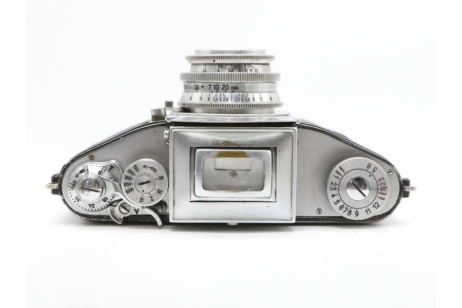 Exacta Jhagee Dresden + Trioplan 2.9/50mm (Germany)