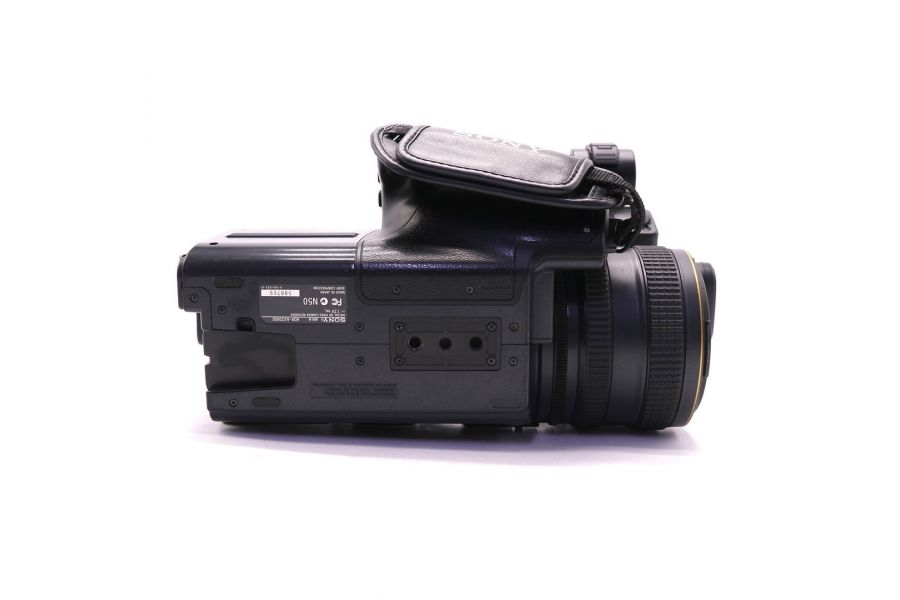 Видеокамера Sony HDR-AX2000E в упаковке (Japan)