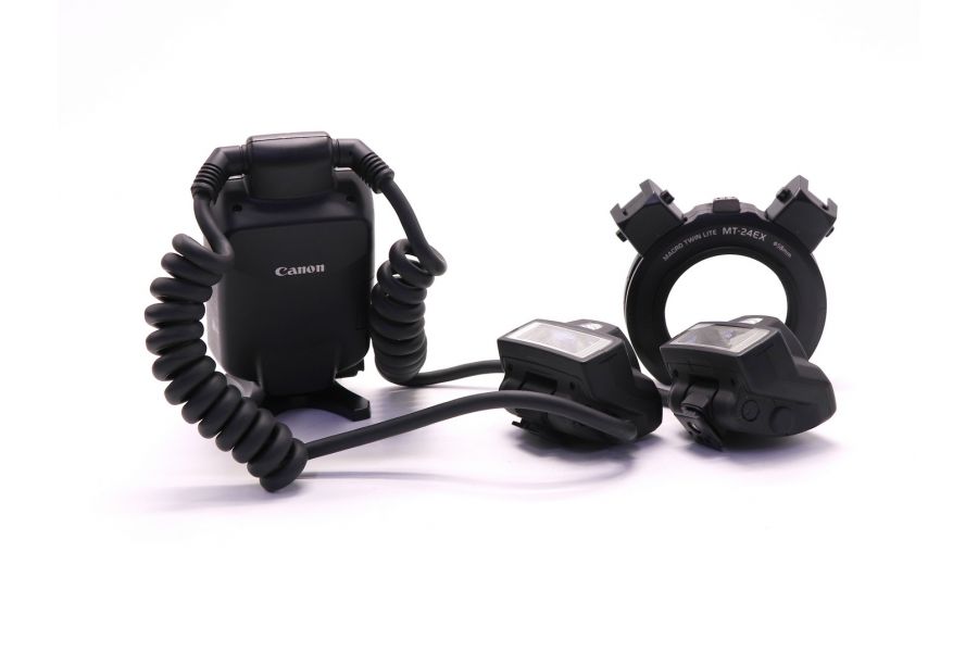 Фотовспышка Canon Macro Twin Lite MT-24EX в упаковке