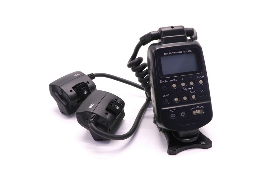 Фотовспышка Canon Macro Twin Lite MT-24EX в упаковке
