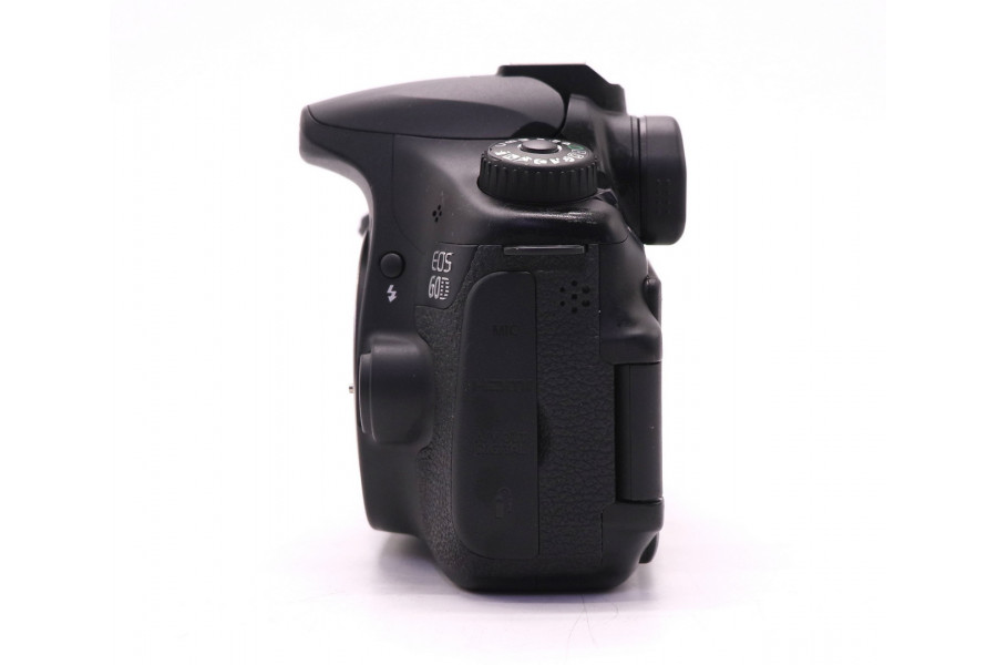 Canon EOS 60D body в упаковке (пробег 2765 кадров)