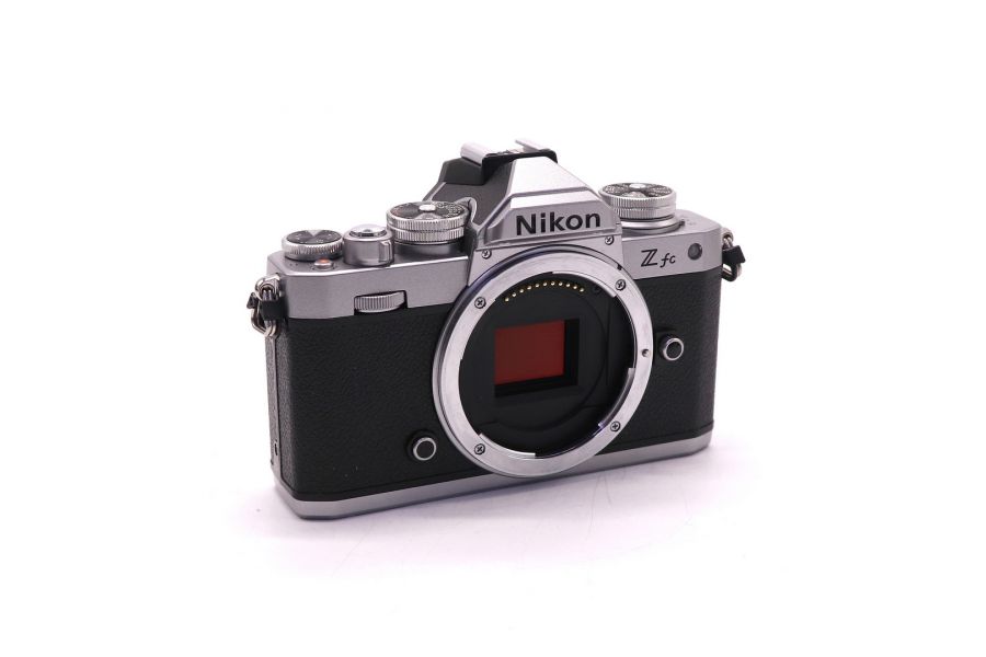 Nikon Z FC body в упаковке (пробег 1130 кадров)