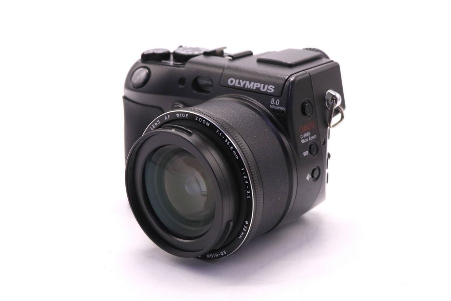 Olympus C-8080 Wide Zoom компактная цифровая