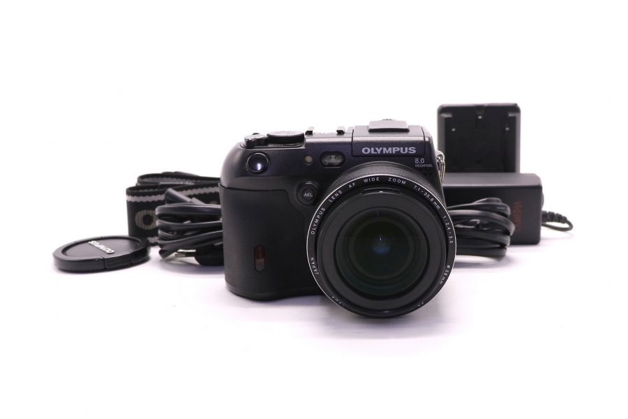 Olympus C-8080 Wide Zoom компактная цифровая
