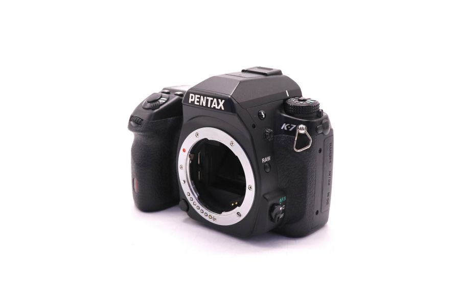 Pentax K-7 body (пробег 13660 кадров)