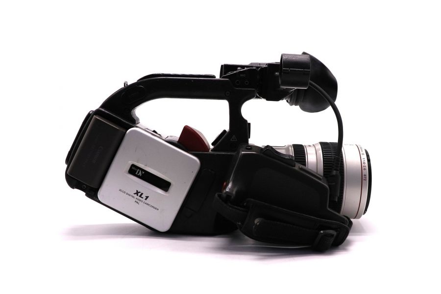Видеокамера Canon XL1S с тремя CCD-датчиками