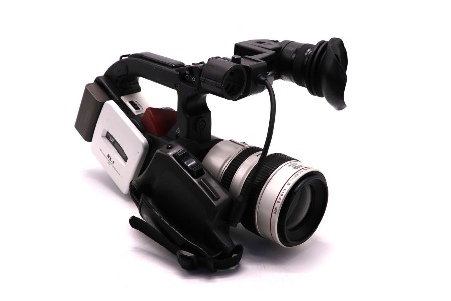 Видеокамера Canon XL1S с тремя CCD-датчиками