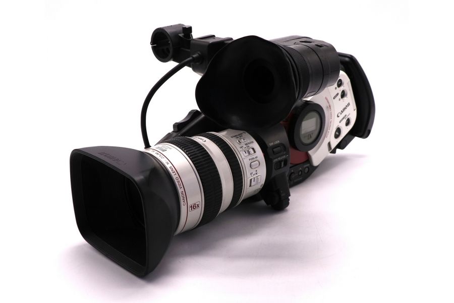Видеокамера Canon XL1S с тремя CCD-датчиками