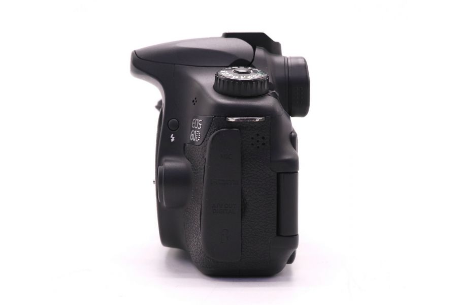Фотокамера Canon EOS 60D body (пробег 102300 кадров)
