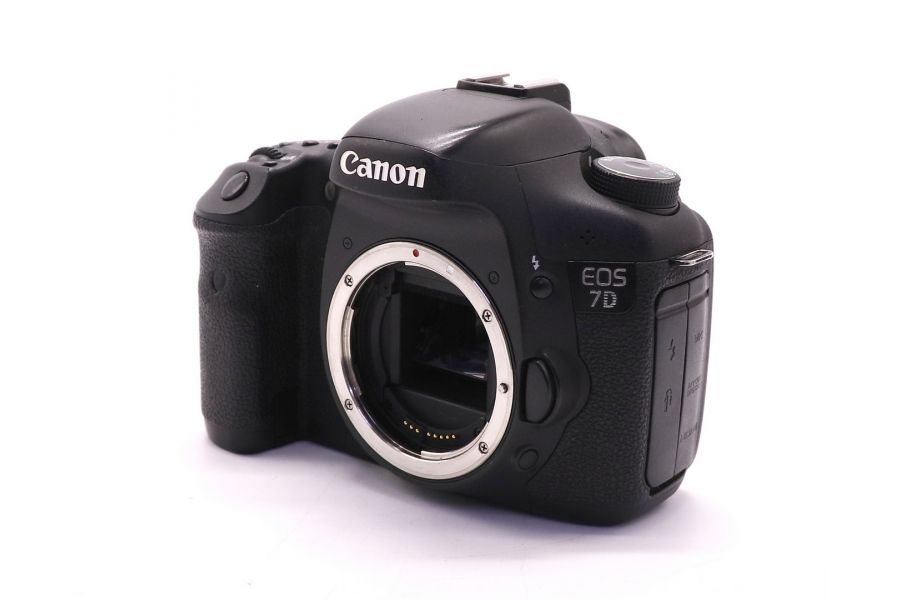 Фотокамера Canon EOS 7D body (пробег 86100 кадров)