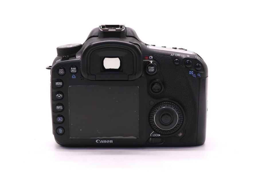 Фотокамера Canon EOS 7D body (пробег 86100 кадров)