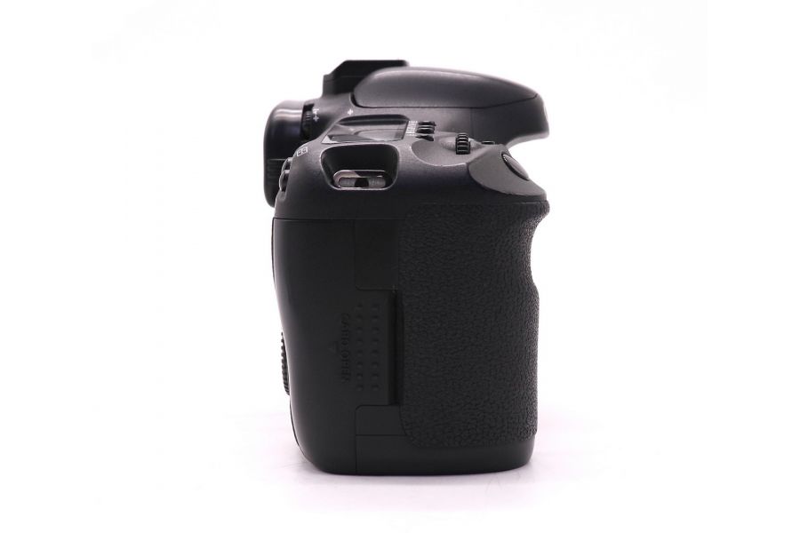 Фотокамера Canon EOS 7D body (пробег 86100 кадров)