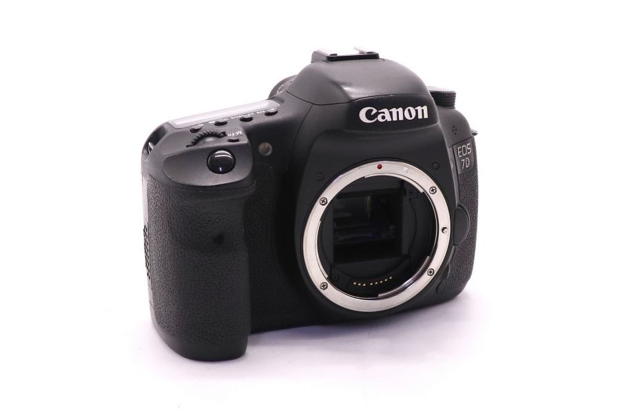 Фотокамера Canon EOS 7D body (пробег 86100 кадров)