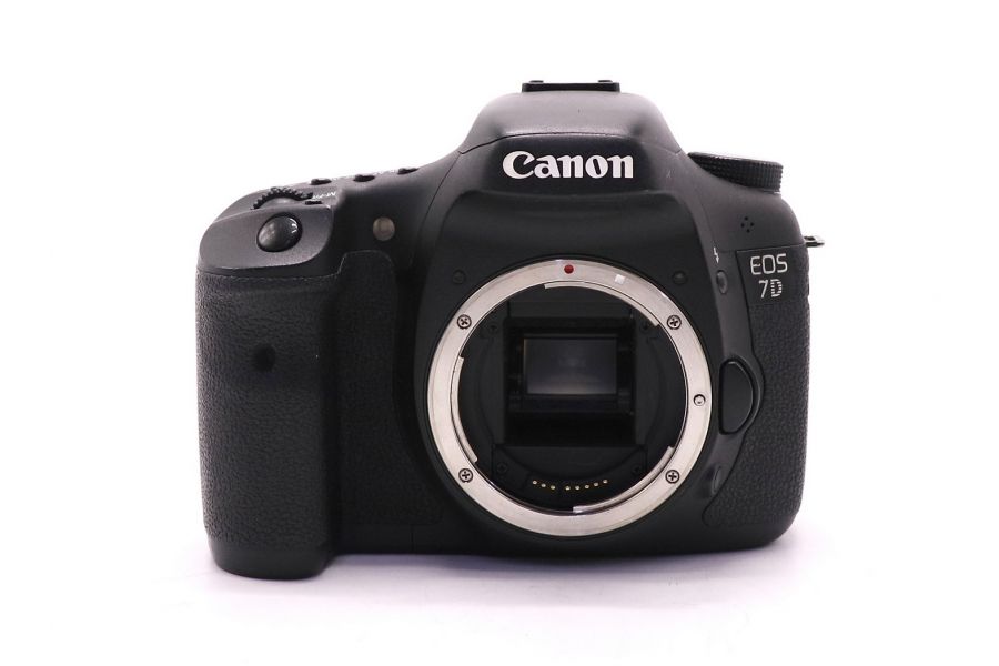 Фотокамера Canon EOS 7D body (пробег 86100 кадров)