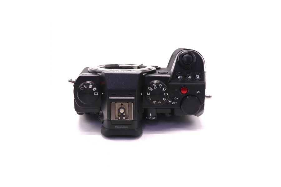 Panasonic Lumix DC-S5 body в упаковке (пробег 12040 кадров)