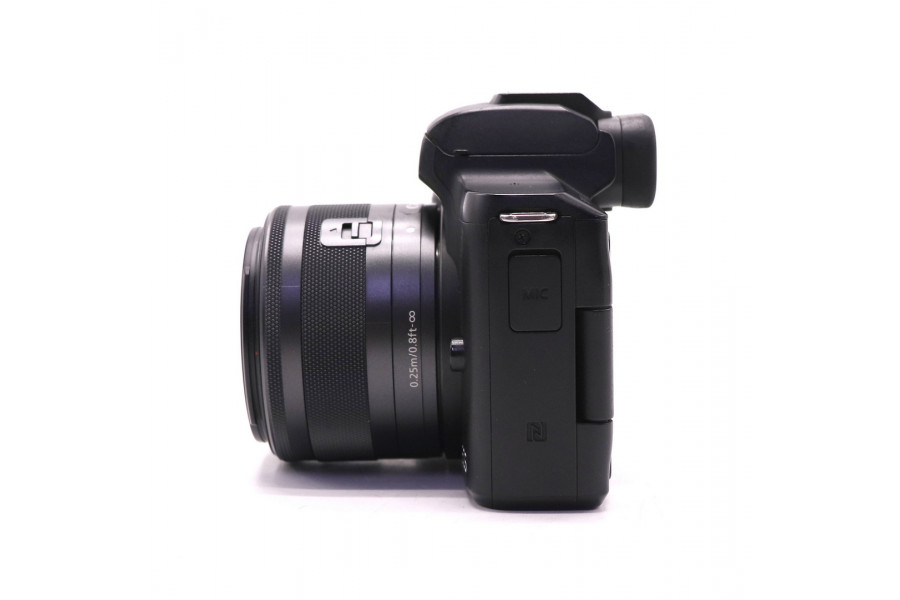Canon EOS M50 kit в упаковке (пробег 17000 кадров)
