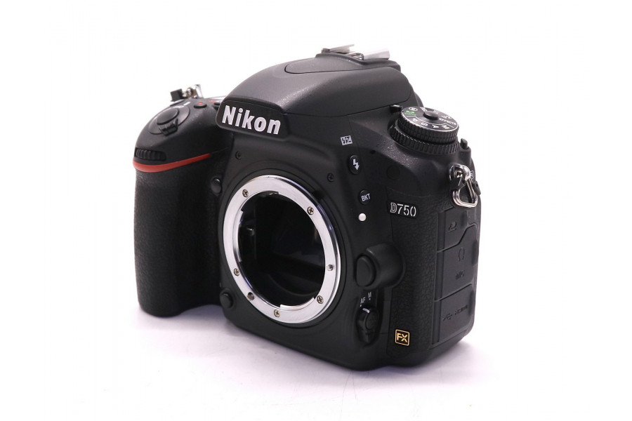 Nikon D750 body в упаковке (пробег 3775 кадров)