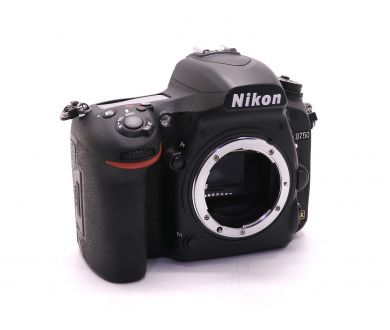 Nikon D750 body в упаковке (пробег 1910 кадров)