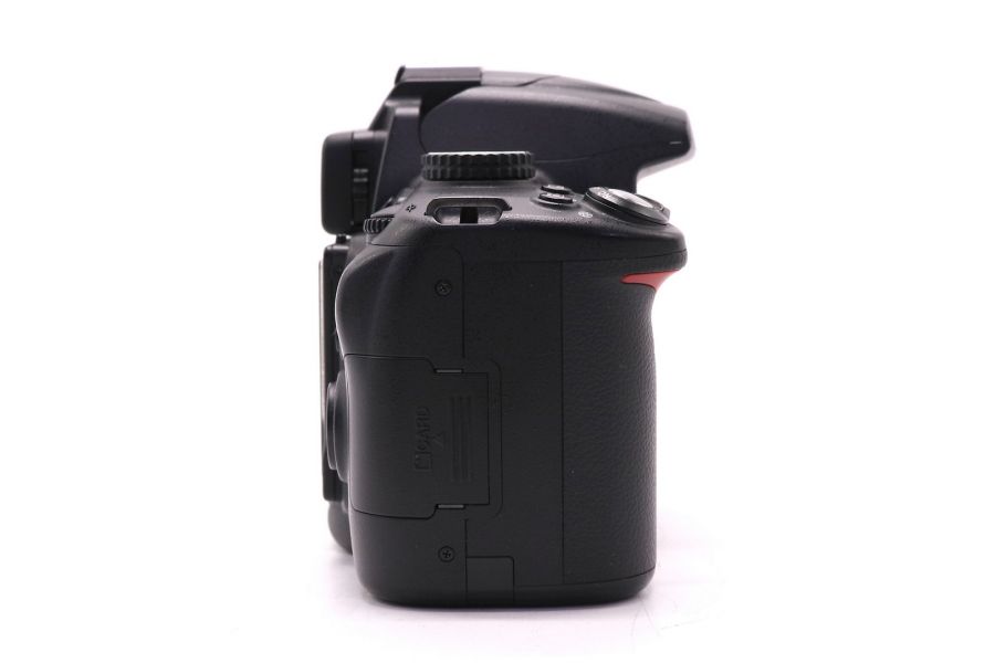 Фотокамера Nikon D5000 body (пробег 14390 кадров)