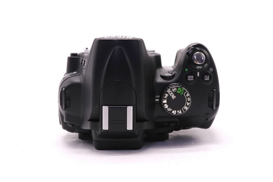 Фотокамера Nikon D5000 body (пробег 14390 кадров)