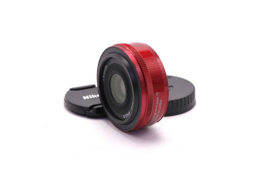 Объектив Nikon 10mm f/2.8 Nikkor 1 красный (China)
