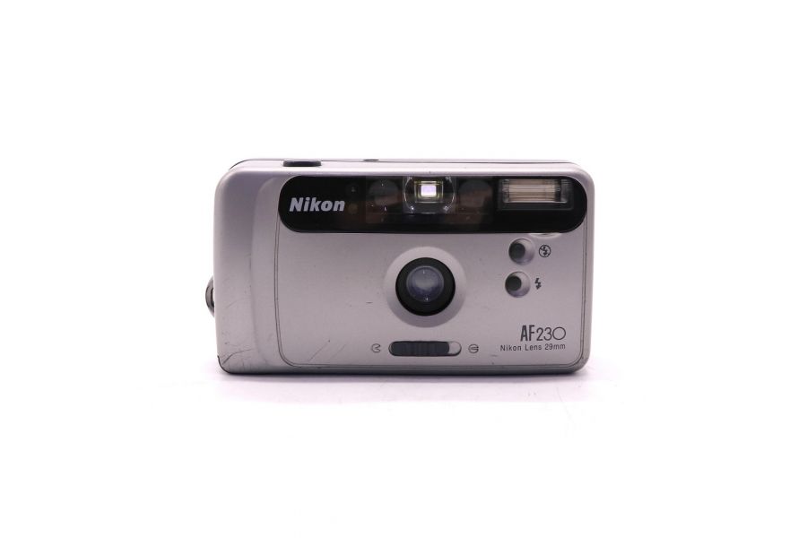 Винтажная плёночная компактная камера Nikon AF230