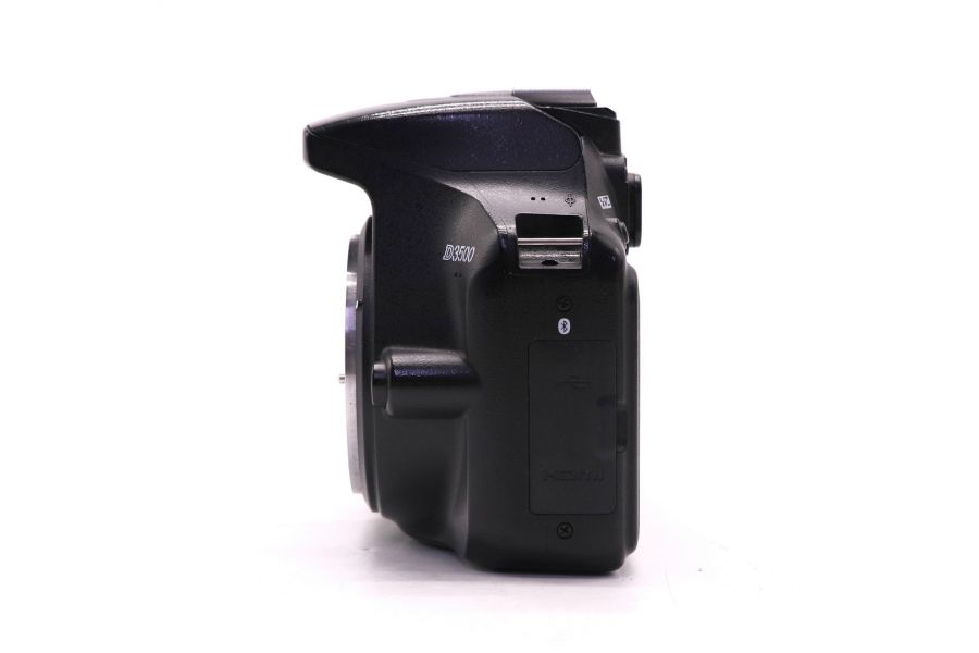 Nikon D3500 body (пробег 147650 кадров)