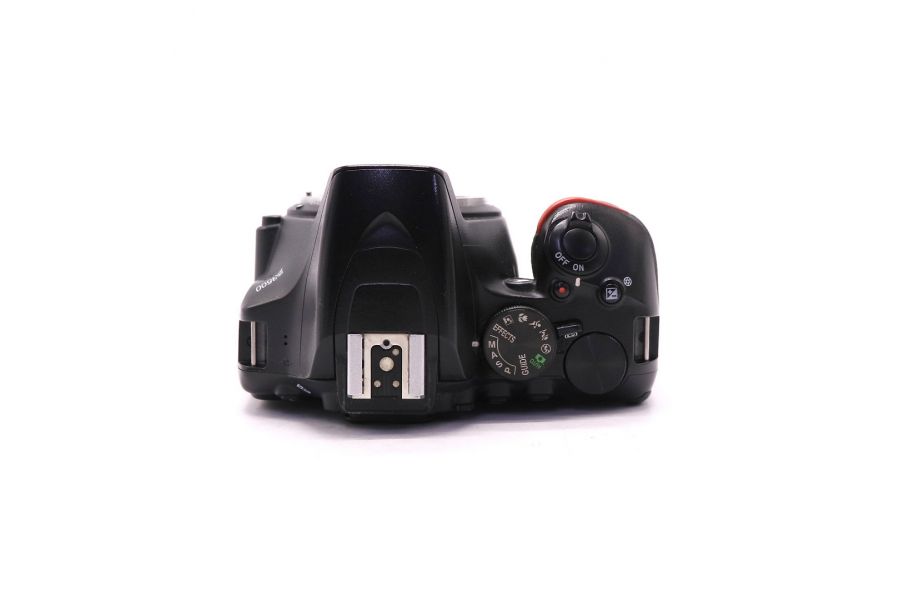 Nikon D3500 body (пробег 147650 кадров)