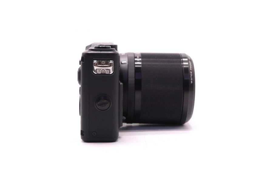 Nikon 1 AW1 kit (пробег 1625 кадров)