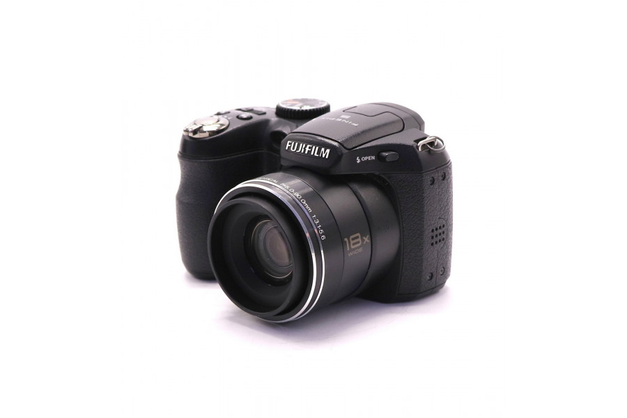 Цифровой фотоаппарат Fujifilm FinePix S2500HD