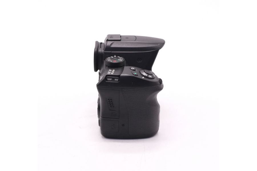 Pentax K30 body в упаковке (пробег 17930 кадров)