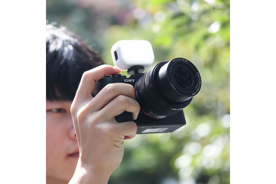 Компактная лампа для видеосъемки Ulanzi VL28 6500K