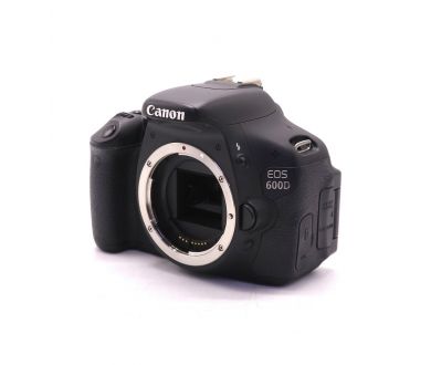 Canon EOS 600D body (пробег 14245 кадров)