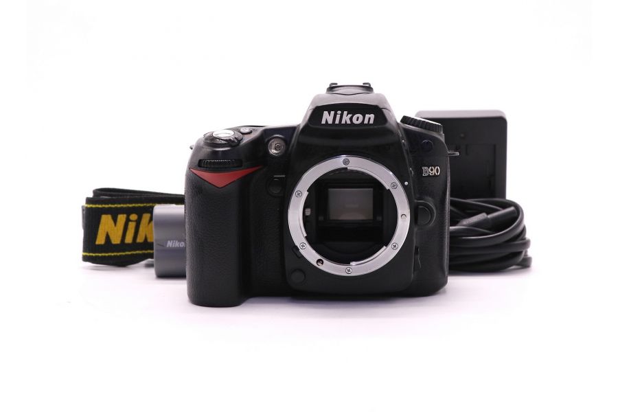 Фотокамера Nikon D90 body (пробег 7415 кадров)