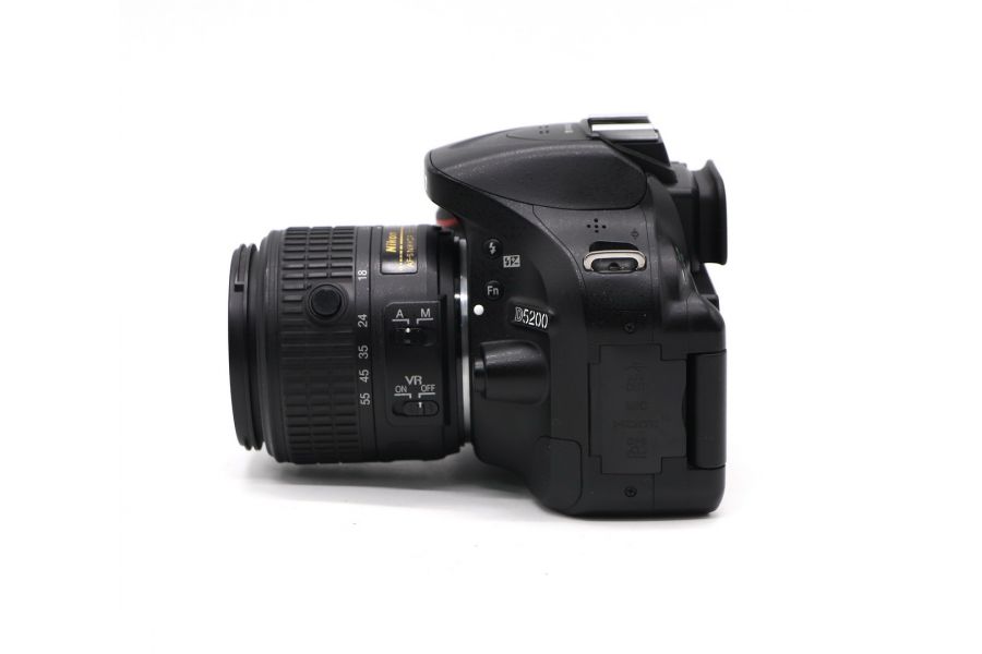Фотокамера Nikon D5200 kit (пробег 22165 кадров)