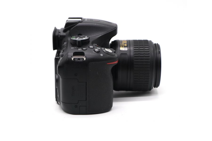 Фотокамера Nikon D5200 kit (пробег 22165 кадров)