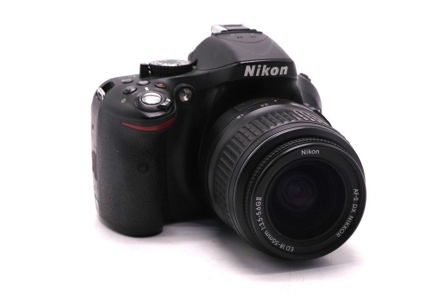 Фотокамера Nikon D5200 kit (пробег 25000 кадров)