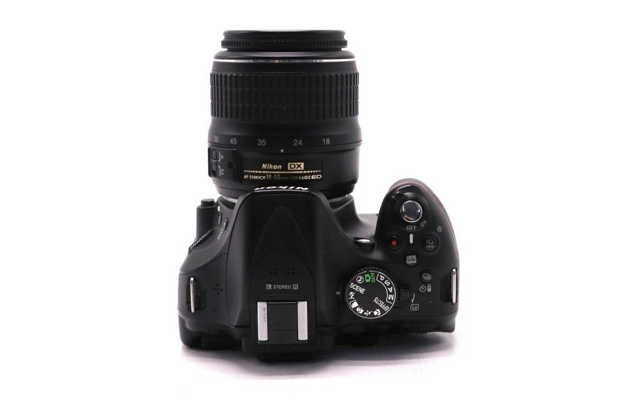 Фотокамера Nikon D5200 kit (пробег 25000 кадров)