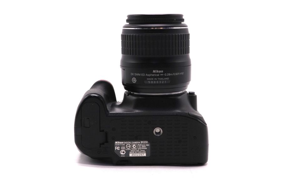 Фотокамера Nikon D5200 kit (пробег 25000 кадров)