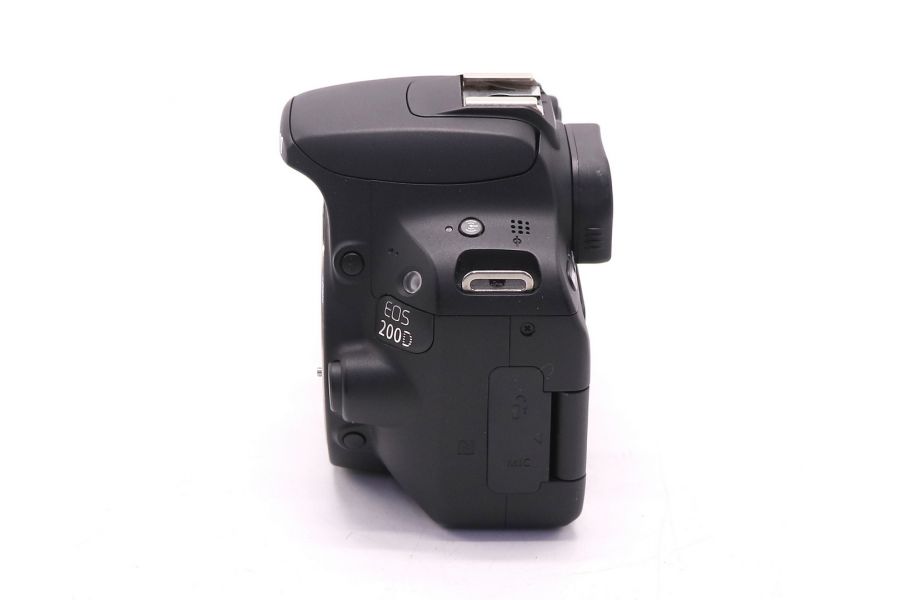 Canon EOS 200D body в упаковке (пробеге 8375 кадров)