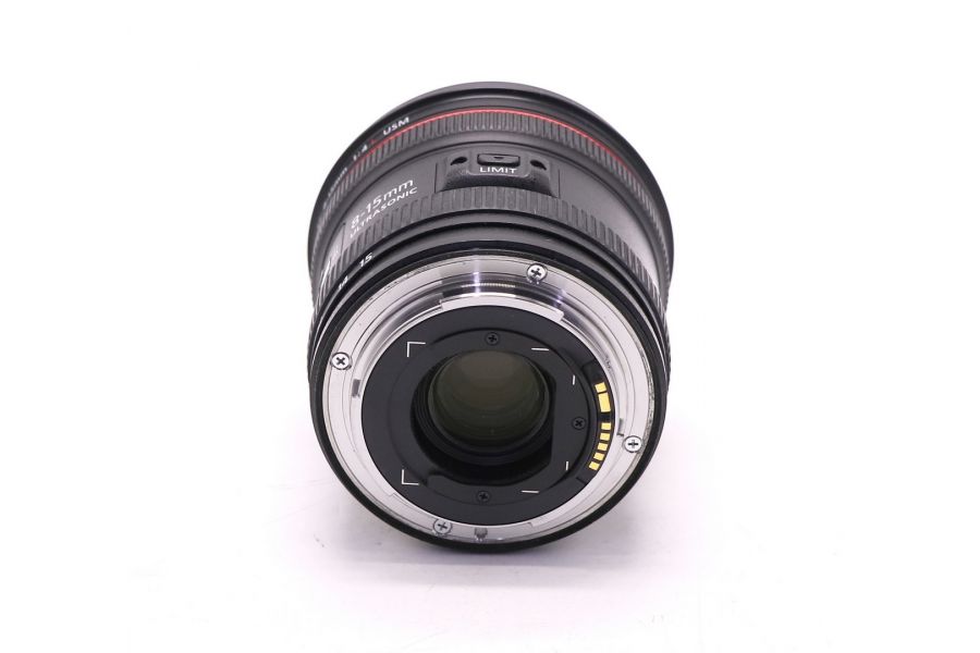 Canon EF 8-15mm f/4.0L Fisheye USM в упаковке