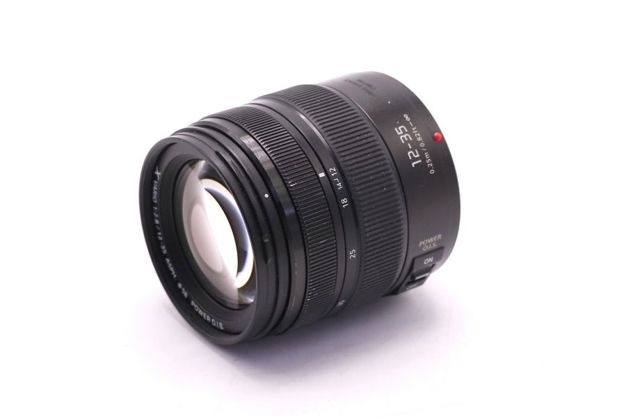Объектив Panasonic Lumix G X Vario 12-35mm f/2.8 II ASPH. Power O.I.S. в упаковке